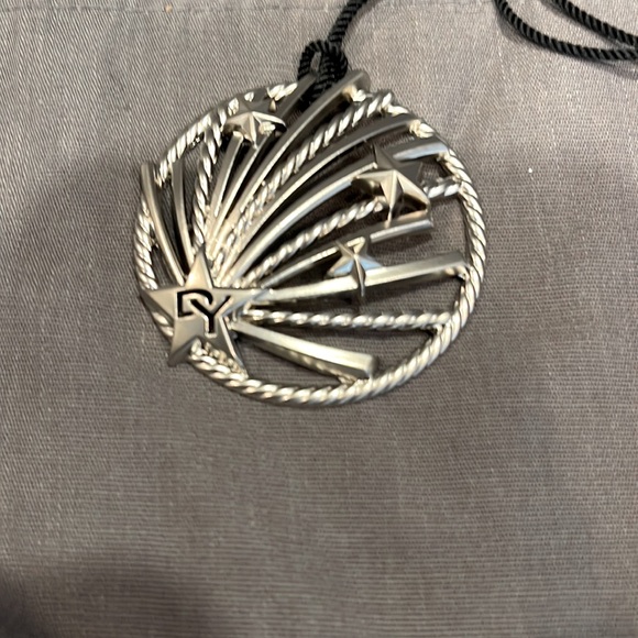 Brand new! David Yurman Christmas Ornament - Picture 1 of 3